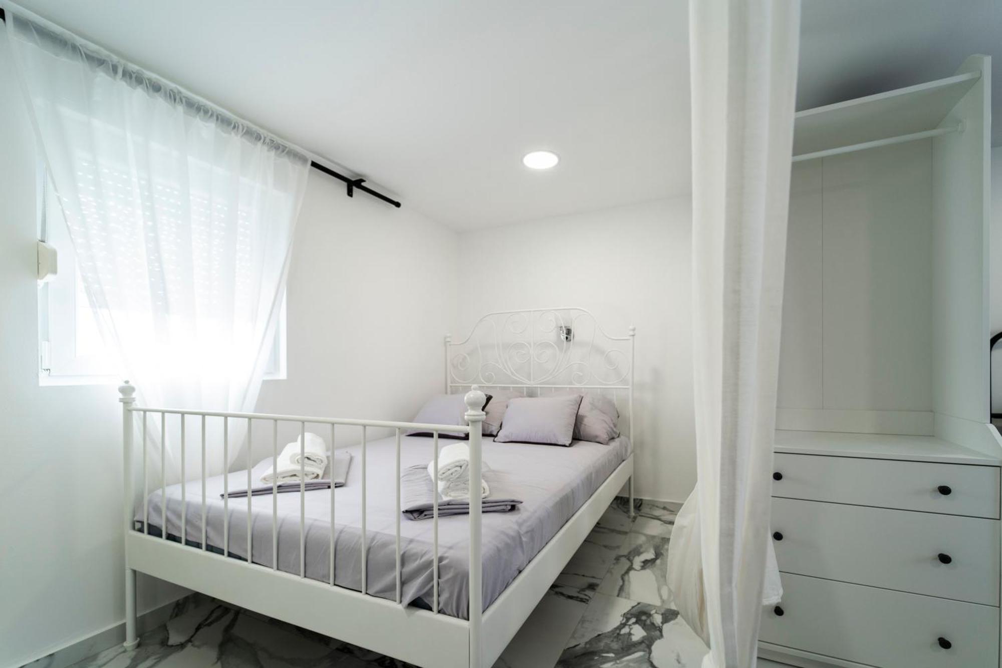 Blue Eden In Old Town Private Penthouse Apartment